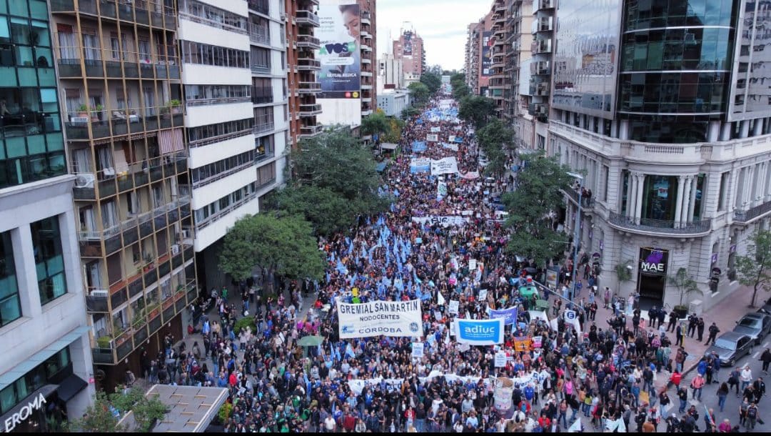 Argentine : la jeunesse entre massivement en lutte contre Milei et l'austérité