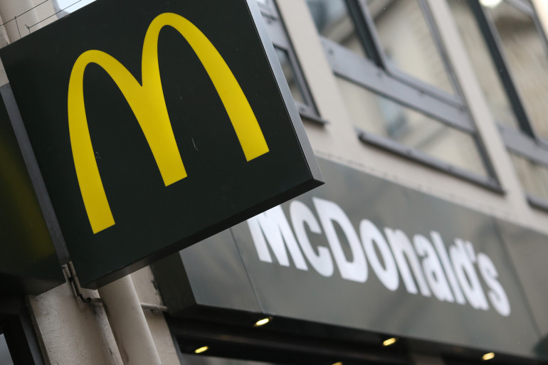  « Le problème c'est les Arabes et l'Islam » : agressions racistes et sexistes au travail dans un McDonald's