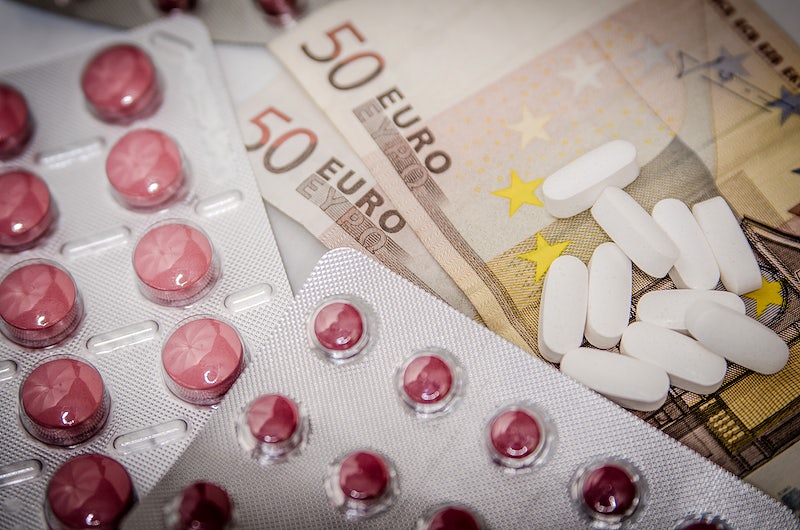 Le gouvernement augmente le coût des médicaments mais offre 500 millions € aux labos
