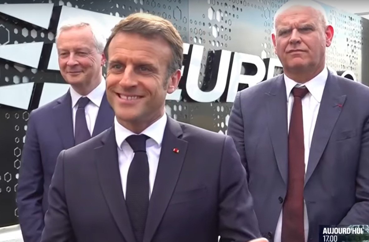 « Economie de guerre » : à Bergerac, Macron inaugure une usine militaire pour faire parler la poudre