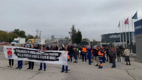 Les salariés d'Airbus à Madrid se mobilisent pour soutenir Gaza : « Israël assassine, Airbus sponsorise »
