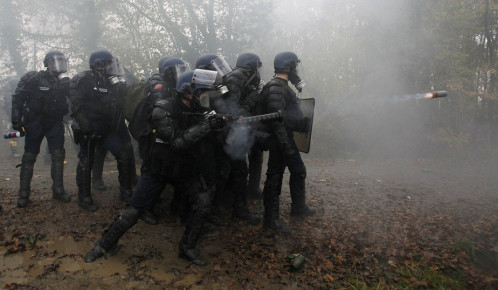 Le gouvernement investit 17 millions d'euros en grenades lacrymogènes