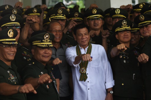 Quand le président philippin déclare que les militaires peuvent violer jusqu'à trois femmes