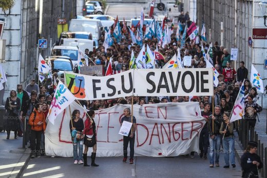 Chambéry. Dans la rue contre les suppressions de postes en collège-lycée
