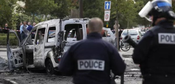 Viry-Châtillon : la police truque les preuves pour emprisonner des innocents