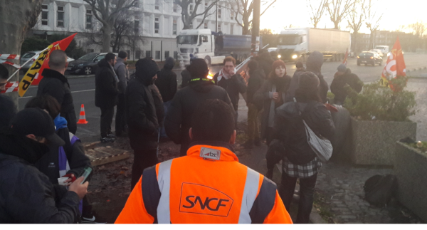 VIDEO. La police réprime le piquet de grève du dépôt RATP du Barrage à Saint-Denis, les profs et les étudiant.e.s solidaires des grévistes