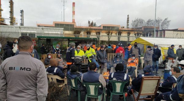 Raffinerie de Grandpuits : Total menace de virer les sous-traitants pour tenter d'arrêter la grève