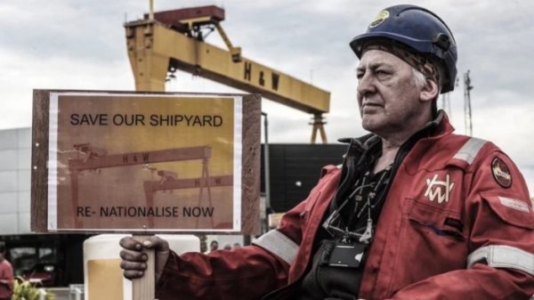 Grève pour le climat : des dockers occupent les chantiers navals de Belfast