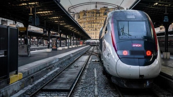 La SNCF emprunte 2 milliards d'euros pour masquer les conséquences désastreuses de la privatisation