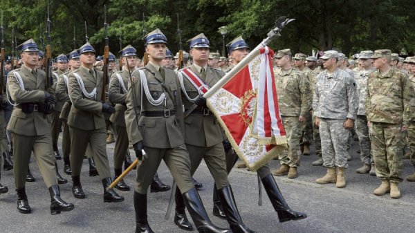 La Pologne veut devenir la plus grande puissance militaire de l'Europe