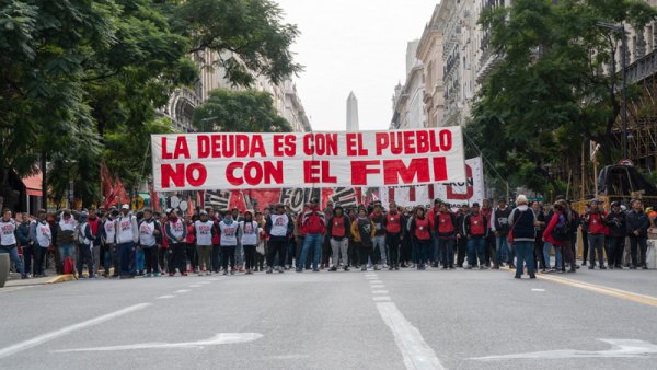 Premières mobilisations contre les hausses des prix et le chômage en Argentine
