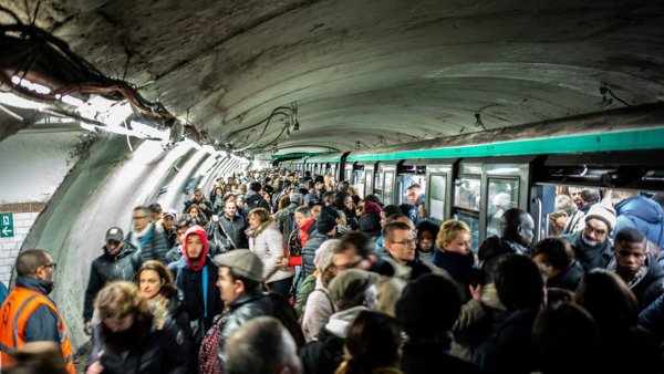 Réouverture de lignes de métro : une opération de com' de la direction de la RATP et du gouvernement !