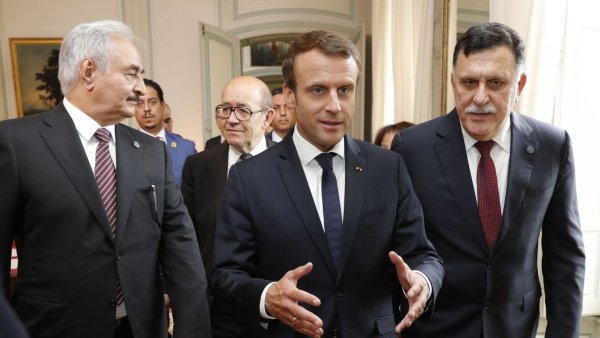 Macron tente un accord en Lybie en soutenant le pouvoir militaire du maréchal Haftar