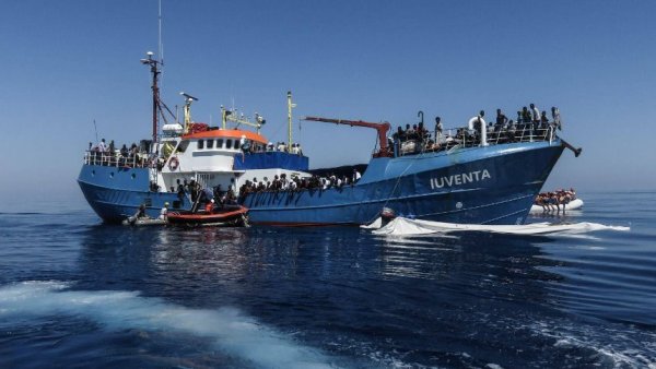 Réfugié-e-s. Rome multiplie les blocages à l'action des ONG en Méditerranée