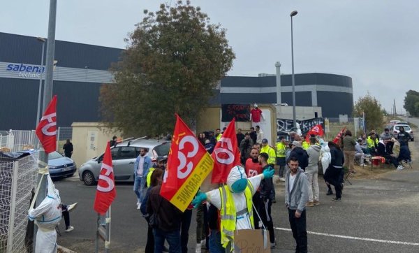 Grève historique dans l'aéro. 100 % d'ouvriers grévistes à Sabena Technics Toulouse