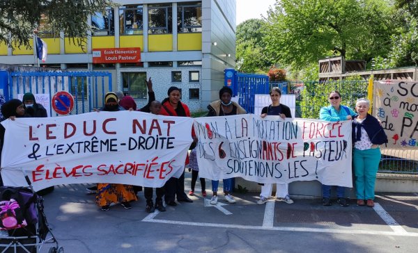 « Même si les profs sont mutés, on lâchera pas » : Pasteur bloqué par les parents d'élèves 