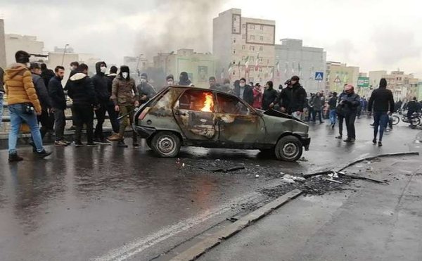 Soulèvement populaire en Iran : le prix de l'essence ou le carburant de la lutte des classes