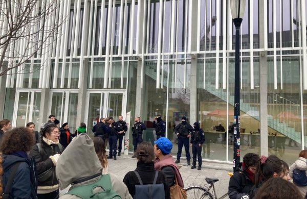 Retraites. 29 étudiants mobilisés arrêtés : que s'est-il passé au Campus Condorcet lundi soir ?