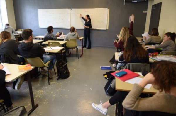 12 profs manquants au lycée Gustave Eiffel à Paris : « J'ai jamais assisté à un tel manque de moyens »