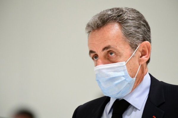 Passe-droit ? À 66 ans, Nicolas Sarkozy a déjà reçu sa première dose de vaccin