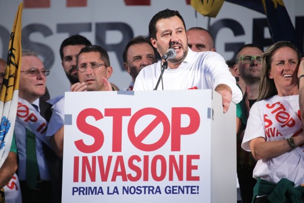 En Italie, le ministre de l'intérieur veut recenser les Rroms pour mieux les expulser