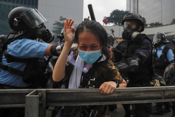 Censure, renforcement de la police : les conséquences de la loi de sécurité à Hong Kong