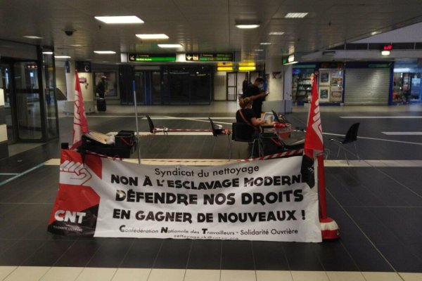 "Gare propre, mains sales" : des salariés du nettoyage en grève contre le harcèlement à Lyon