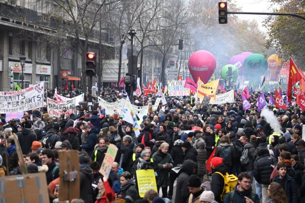 Droit de manifester : la Préfecture de Paris refuse le parcours déposé par l'intersyndicale