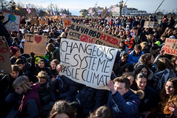 COP26 et Greenwashing : le 6 novembre manifestons pour l'écologie et contre le capitalisme