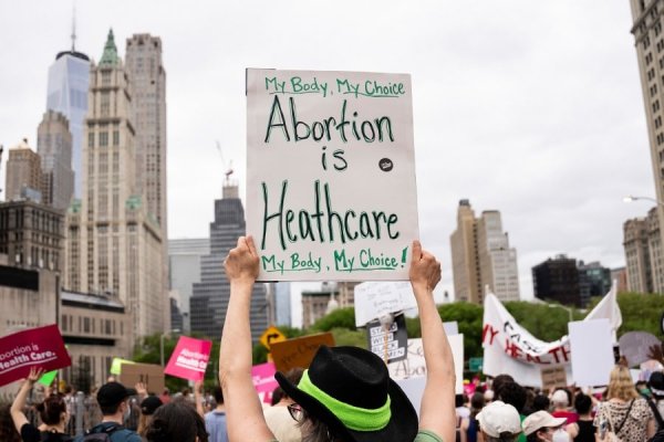 Aux États-Unis, des livreur.ses d'UPS s'engagent dans la lutte pour le droit à l'avortement
