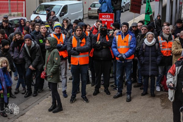 Grève des contrôleurs SNCF : les directions syndicales signent un accord sans consulter les grévistes