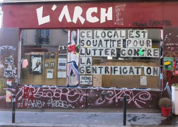 Un squat écolo attaqué par l'extrême-droite à Paris après une offensive sur les réseaux relayée par LREM