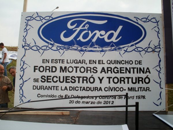 Procès de la dictature : les militants Ford reçoivent le soutien de P.Poutou