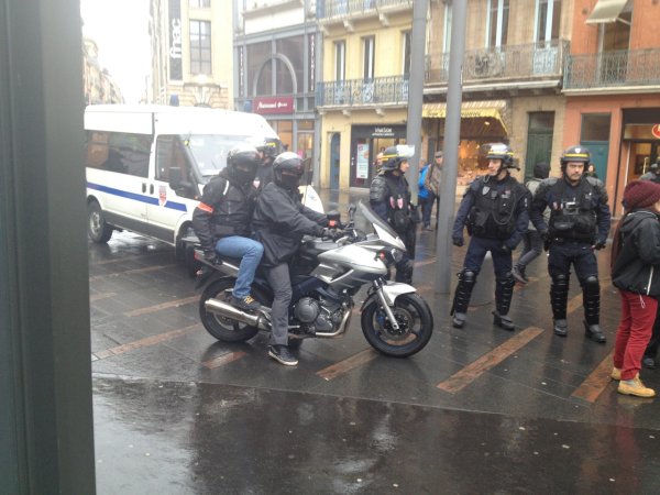 Toulouse, la police ressort les voltigeurs