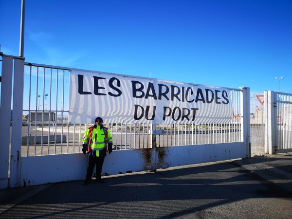 Journée « ports morts » : La grève chez les ports et docks monte d'un cran contre la réforme des retraites