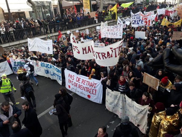 24 janvier : étudiants et cortège massif de l'enseignement supérieur en tête de manifestation 