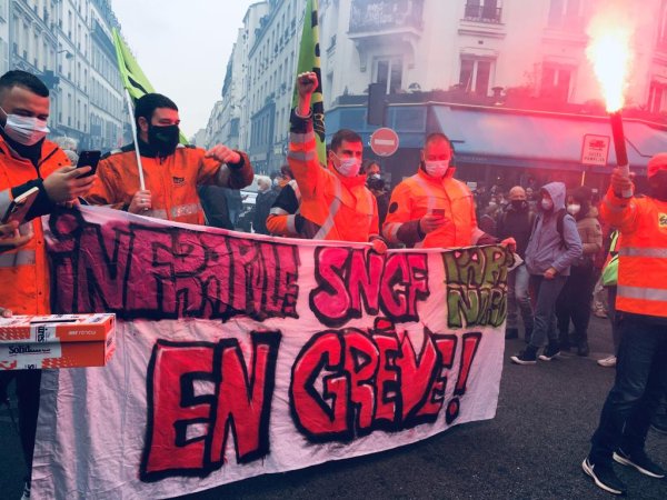 "On lâchera pas !". Le 1er mai, les agents SNCF de l'Infrapôle récoltent plus de 1.000€ de caisse de grève