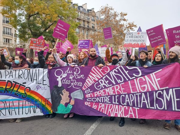 20 novembre à Paris : Du Pain et des Roses mobilisées aux côtés de dizaines de milliers de manifestantes !