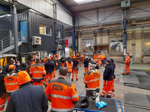 Grève au technicentre SNCF Châtillon : « Tout augmente sauf les salaires ! »