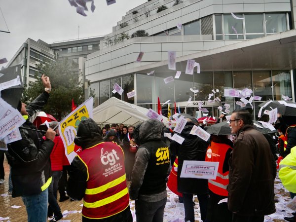 Grève pour les salaires à Sanofi : « il y a un black-out des médias français »
