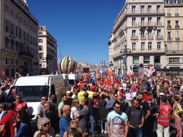 Marseille : manifestation pacifique, encore plus massive que le 31 mars ! 