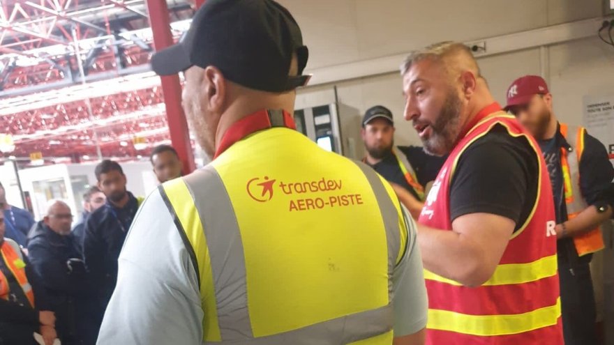 Grève dans le fret aérien à Roissy : « 300€ en plus, c'est le minimum pour vivre dignement »