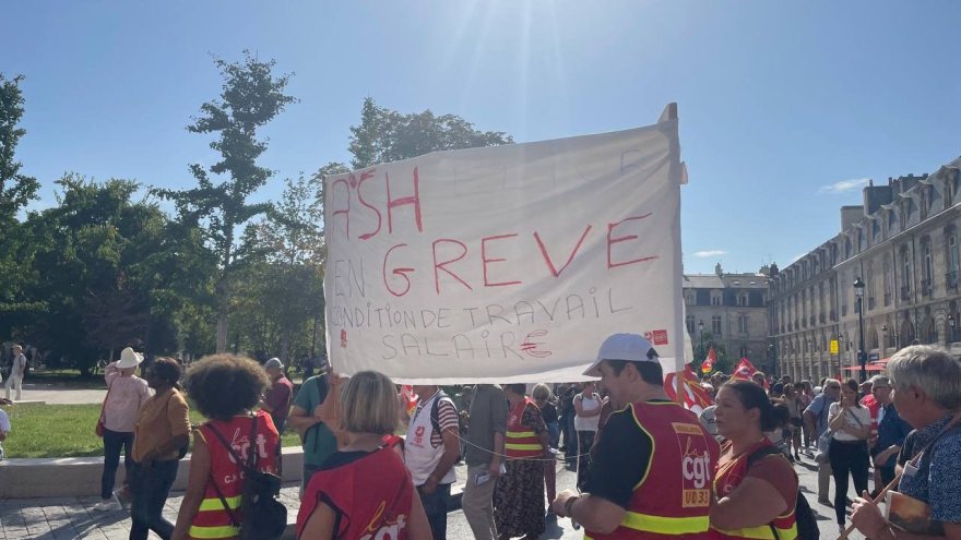 « Mon métier est essentiel mais méprisé » : troisième semaine de grève à l'hôpital Lagon près de Bordeaux